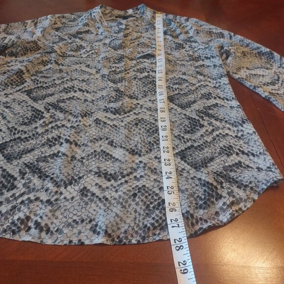 Banana Republic Black, Grey & Ivory Snakeskin Pattern Blouse - Picture 8 of 12
